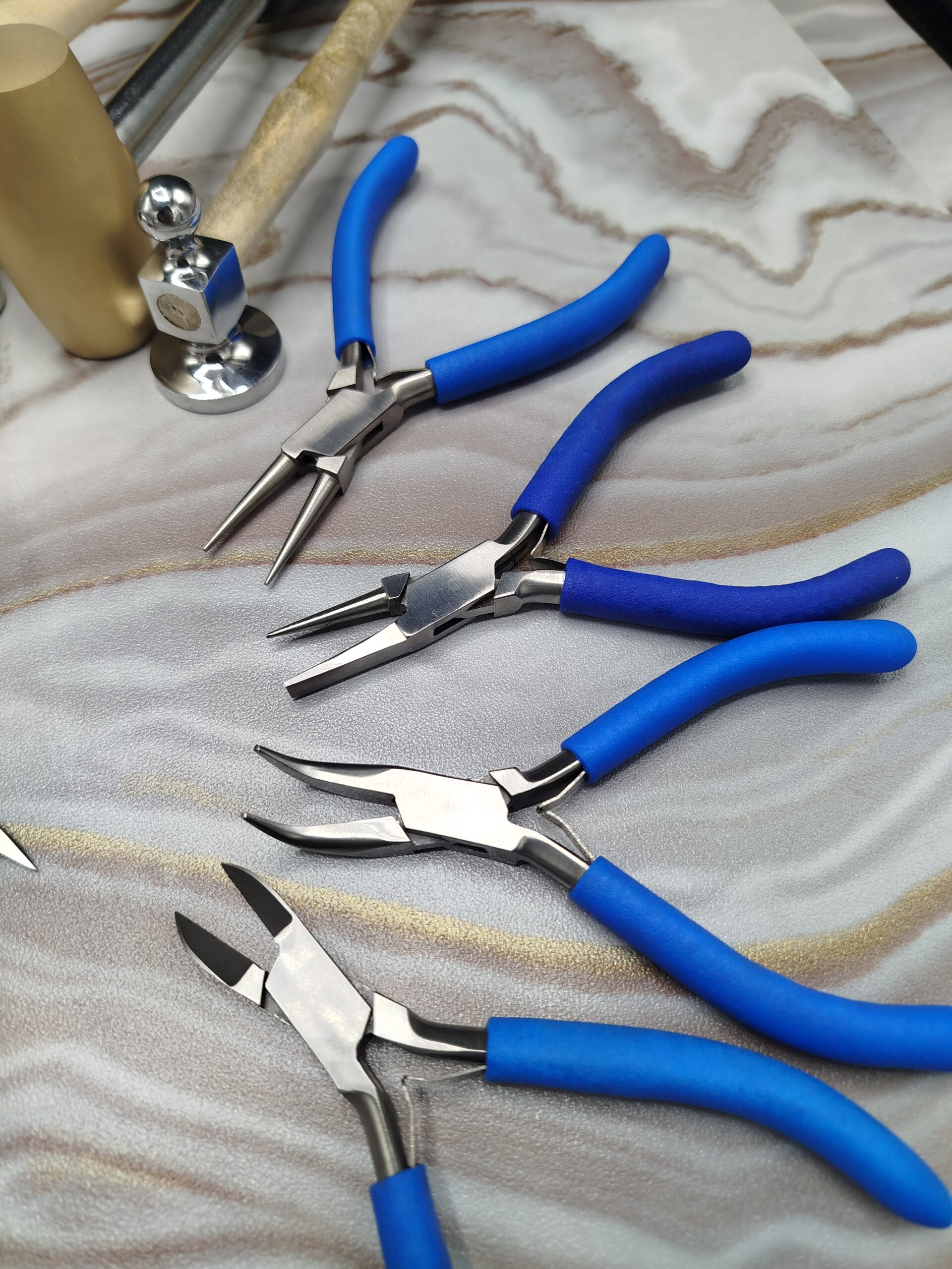 16 Pc Jewelry Making Metalworking Tool Set Hammers Pliers Anvil Divider - Image 5