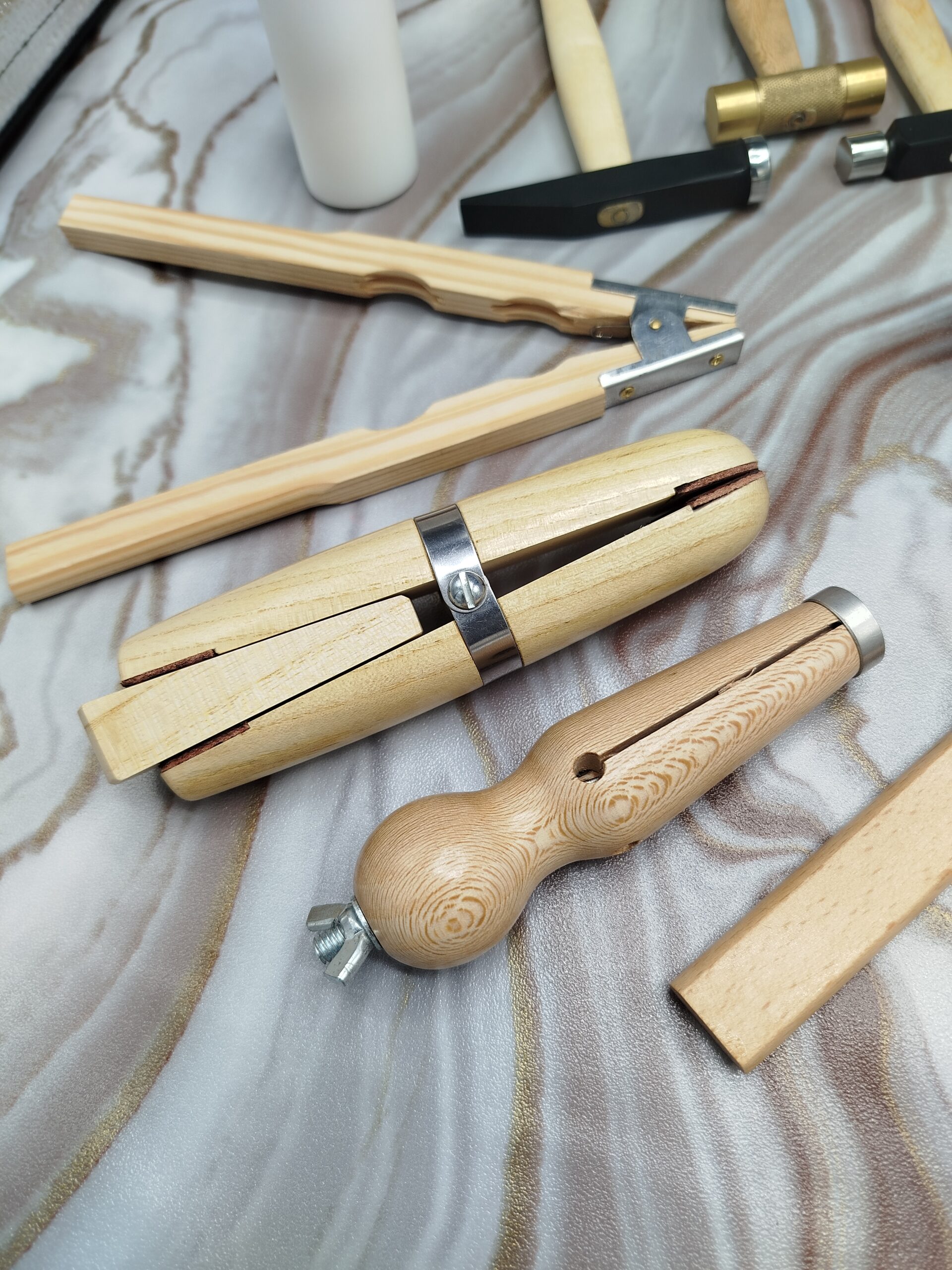 25 Pc Jewelry Making Metalworking Tool Kit - Texturing Hammers, Pliers, Anvil - Image 4