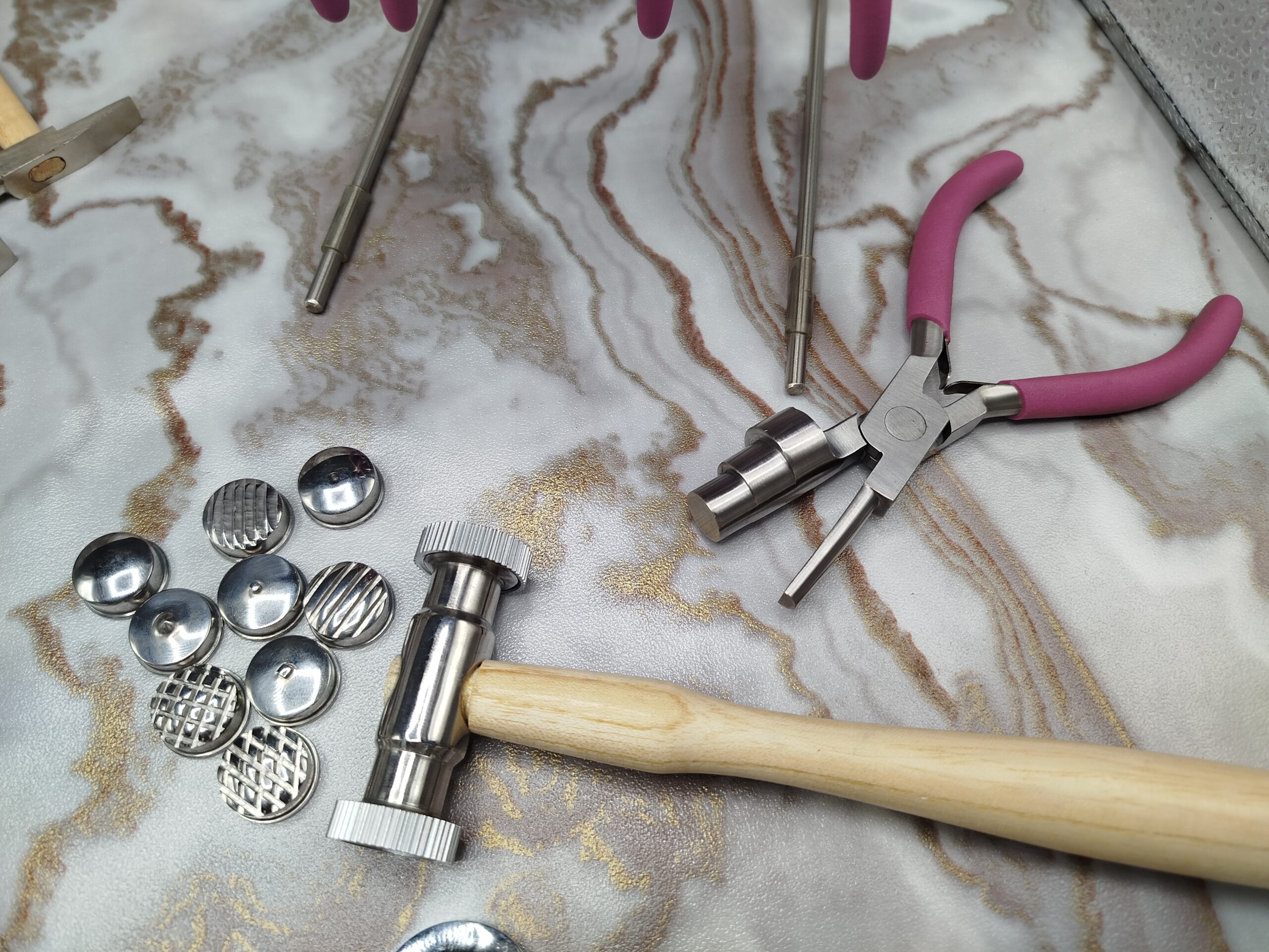 25 Pc Jewelry Making Metalworking Tool Kit - Texturing Hammers, Pliers, Anvil - Image 9